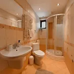 Apartment Dom Pod Skrzycznem Z Prywatnym Ogrodkiem